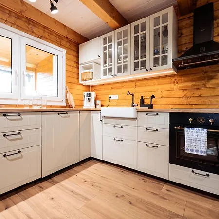 Dom wakacyjny Borovica - Domasa